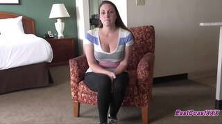 ���ዳዲስ ግምገማዎች ደረጃ MILF ግምገማዎች እና fucks ሁለት ላይ ያሉ ይታያል