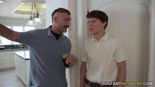 Petite Ebony Chanel Skye Teu Anal Sex Jeung Bodas Gedé Dicks